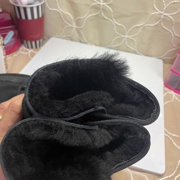 UGG boots, size 2‎ - Picture 6 of 15